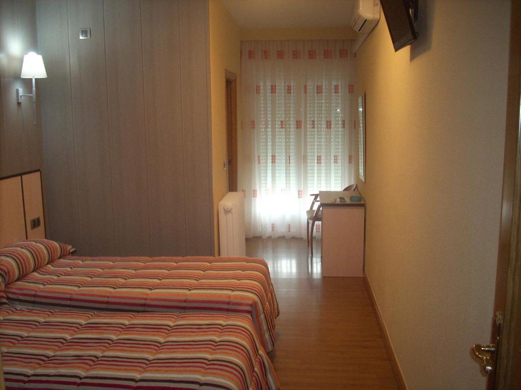 Hotel Corona De Castilla Villares de la Reina Εξωτερικό φωτογραφία